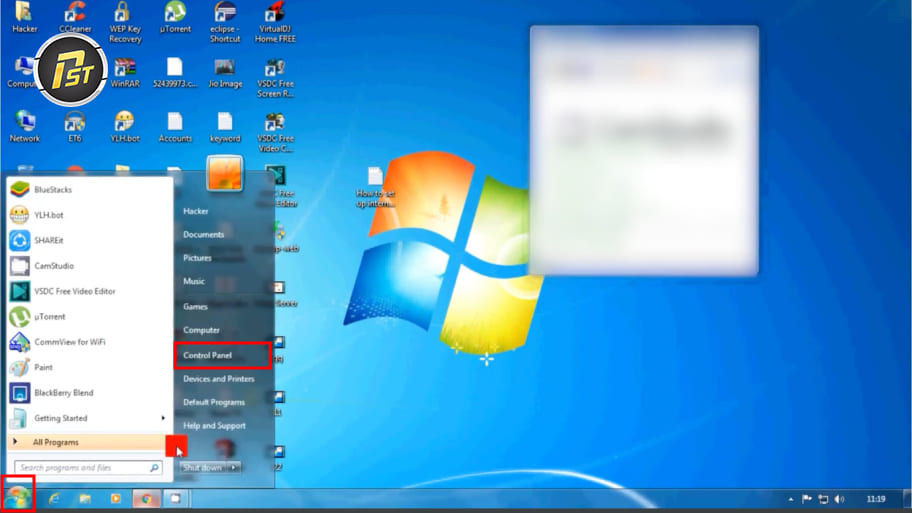 Chọn Start menu, sau đó chọn mục Control Panel